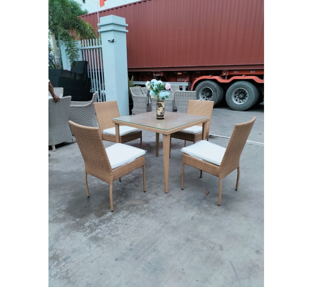 POLY RATTAN DINING SET