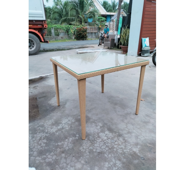 POLY RATTAN DINING SET