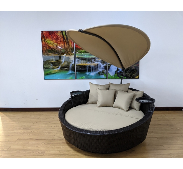 DAYBED WITH LEAF TENT